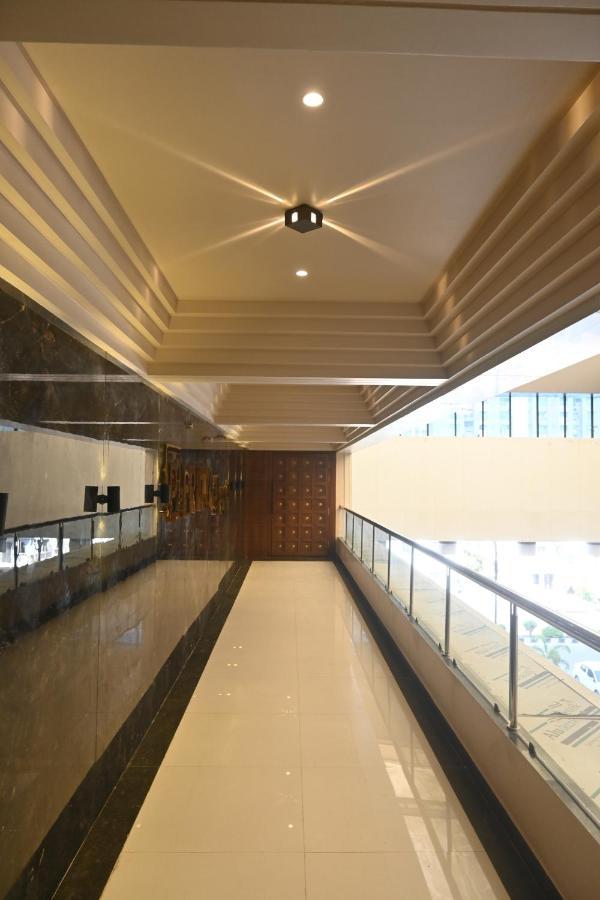 Hotel Privya Rooms And Banquet Сурат Экстерьер фото